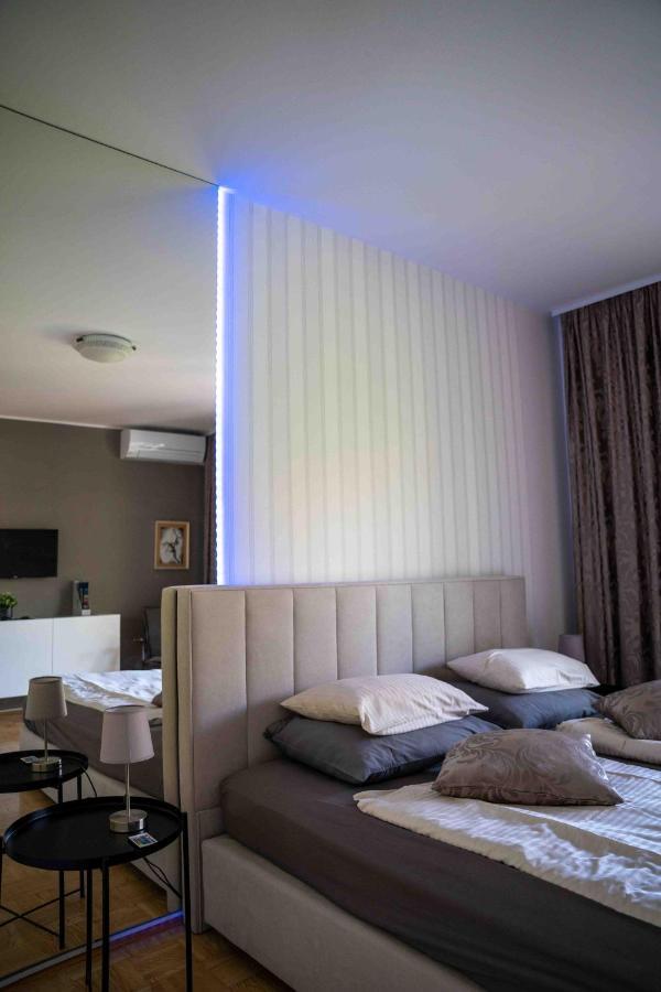 Soraja Apartments Izola Exteriör bild