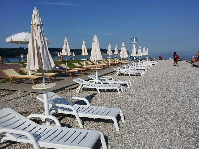 Soraja Apartments Izola Exteriör bild